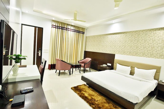 Imagen de la habitación del Hotel Jhansi. Foto 19
