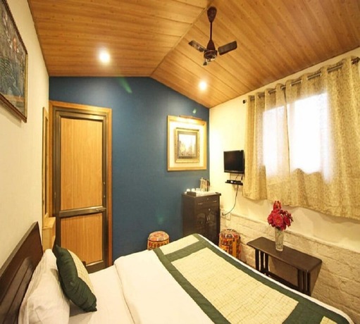 Imagen de la habitación del Hotel Jharipani Castle. Foto 19