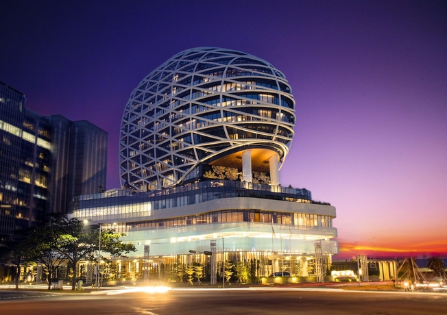Imagen general del Hotel Jhl Solitaire Gading Serpong. Foto 1
