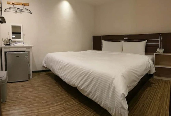 Imagen de la habitación del Hotel Jhong-sing. Foto 4
