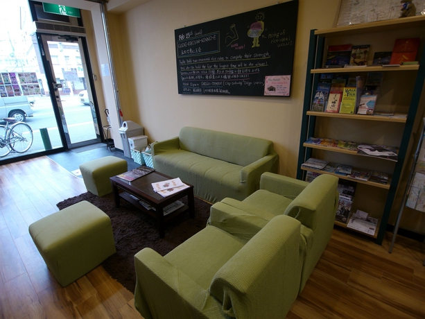 Imagen de los interiores del Hotel J-hoppers Kyoto Guesthouse. Foto 12