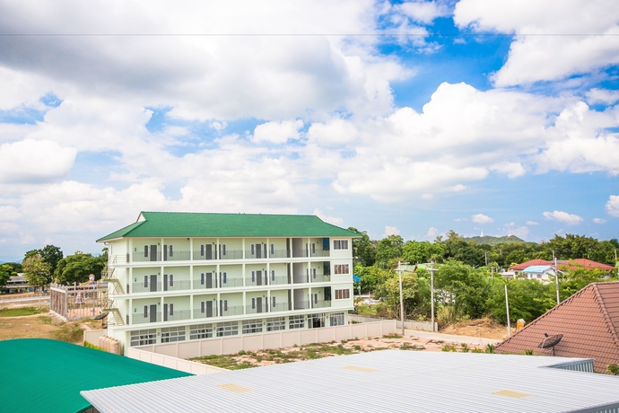 Imagen de los exteriores del Hotel J-house Phetchaburi. Foto 18