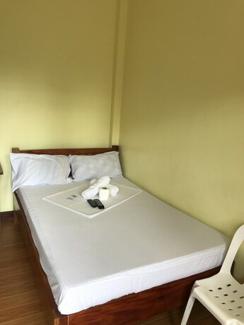 Imagen de la habitación del Hotel Jhunlyn Room Rental. Foto 9