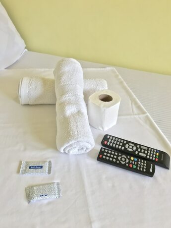 Imagen de la habitación del Hotel Jhunlyn Room Rental. Foto 10
