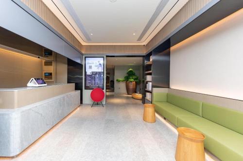 Imagen general del Hotel Ji Hailun Road Metro Station. Foto 4