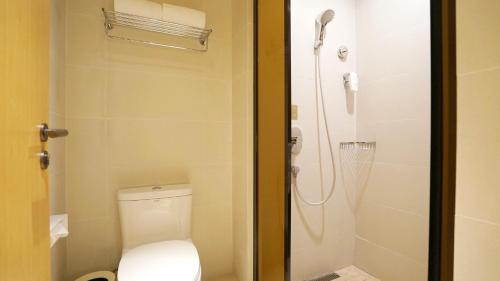 Imagen de la habitación del Hotel Ji Shanghai Xujiahui Tianyaoqiao Road. Foto 7