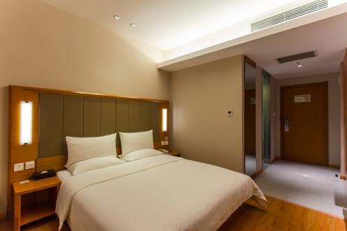 Imagen de la habitación del Hotel Ji Wuhan Guanggu Plaza. Foto 4