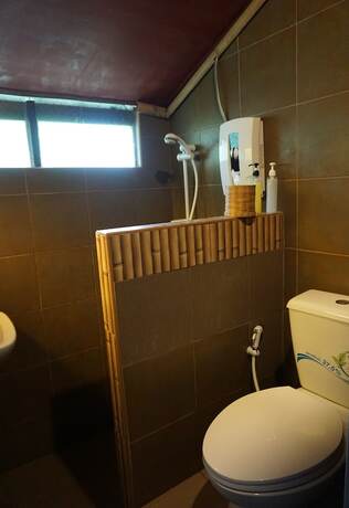 Imagen de la habitación del Hotel Jiang Lha Village. Foto 15