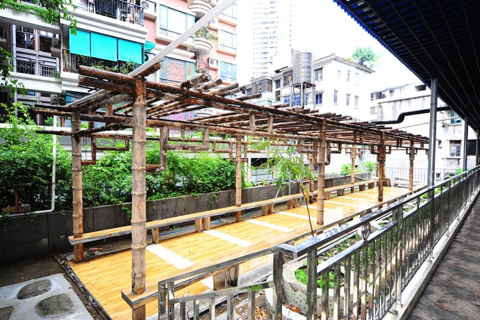 Imagen de los exteriores del Hotel Jiang Yue Ming Shang Hotel. Foto 19