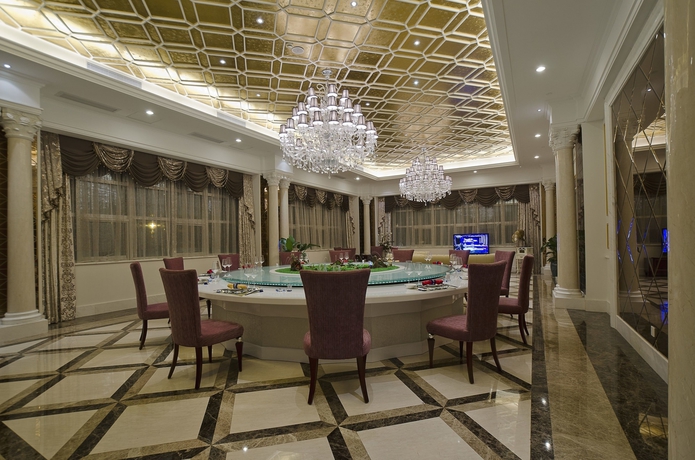 Imagen del bar/restaurante del Hotel Jiangsu Cuipingshan. Foto 9