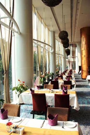 Imagen del bar/restaurante del Hotel Jianguo Guangzhou. Foto 2