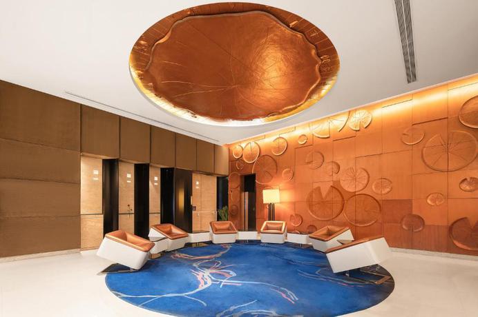 Imagen de los interiores del Hotel Jianguo Guangzhou. Foto 22