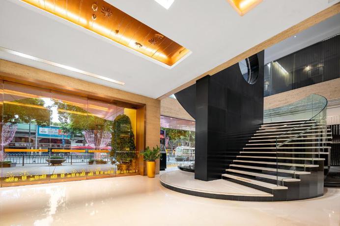 Imagen de los interiores del Hotel Jianguo Guangzhou. Foto 25