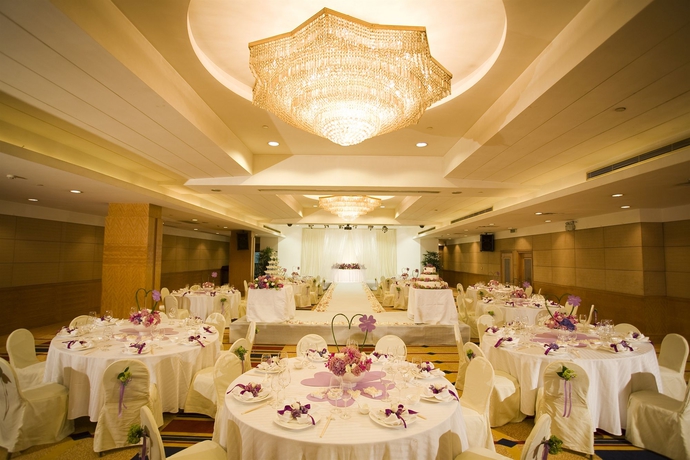 Imagen del bar/restaurante del Hotel Jianguo Shanghai. Foto 5