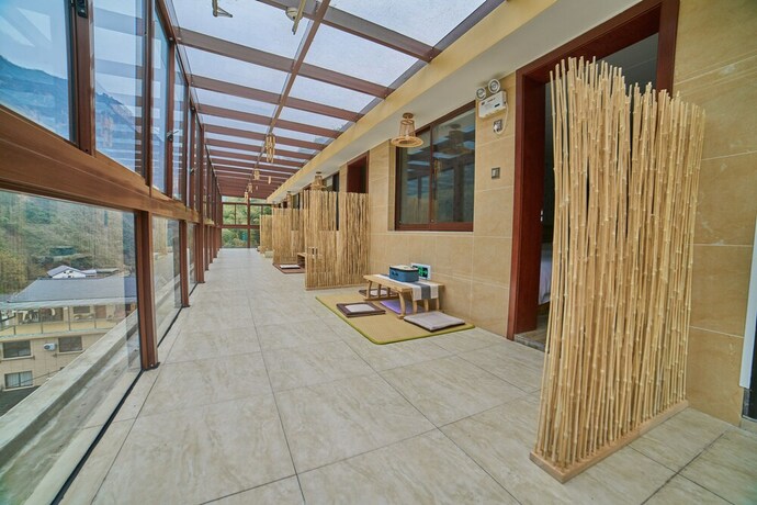 Imagen de los exteriores del Hotel Jianqikezhan. Foto 21