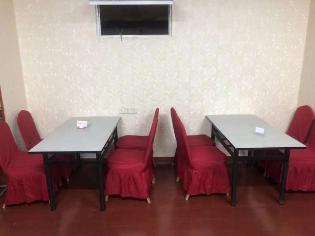 Imagen del bar/restaurante del Hotel Jiaxing Yijiangnan Holiday. Foto 4