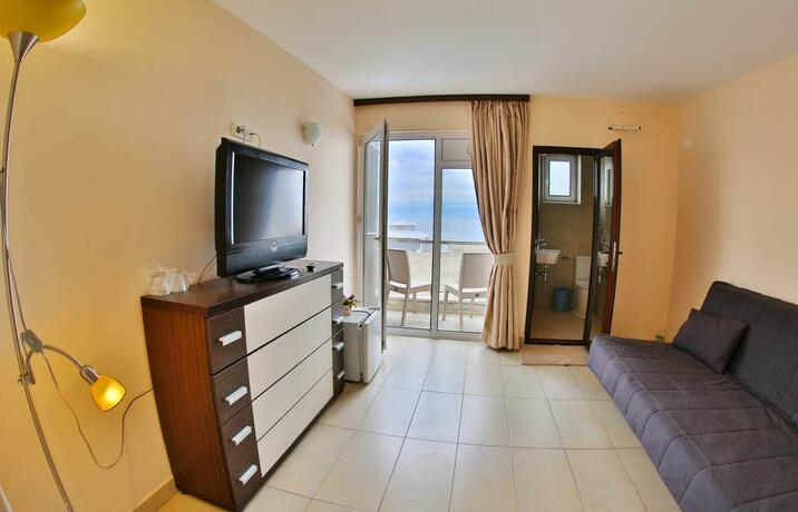 Imagen general del Hotel Jijo\'s. Foto 39