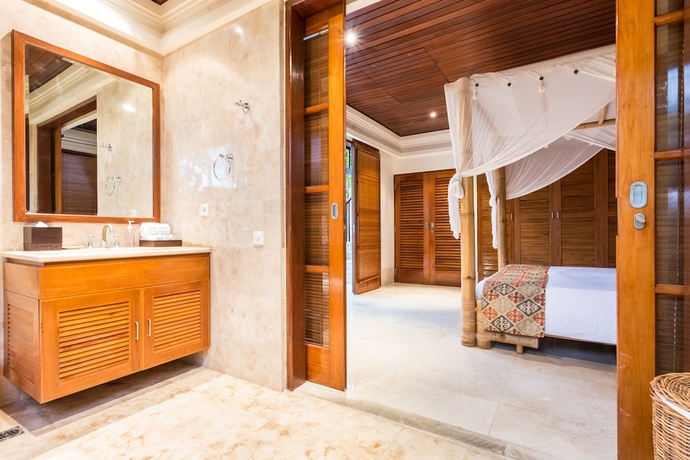 Imagen de la habitación del Hotel Jimbaran Beach Villas By Nakula. Foto 2