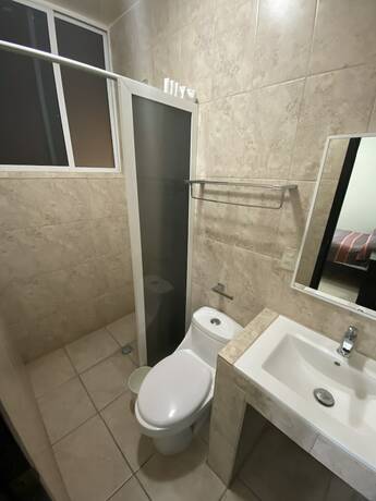 Imagen general del Hotel Jim&eacute;nez. Foto 1