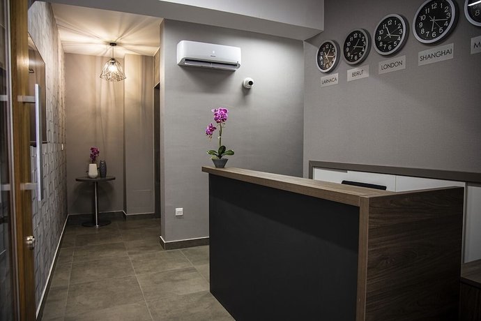 Imagen de los interiores del Hotel Jimmy\'s Suites. Foto 19
