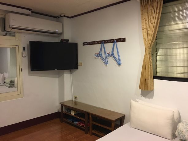 Imagen de la habitación del Hotel Jin Hua Cold Spring. Foto 8