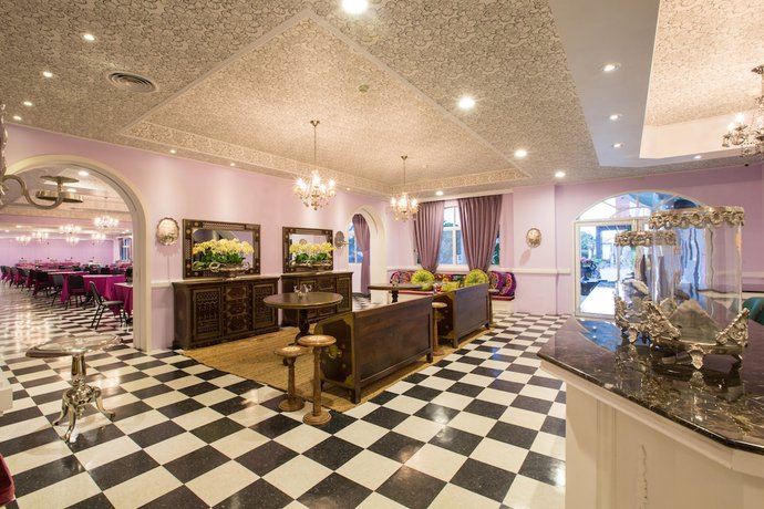 Imagen de los interiores del Hotel Jin Huei. Foto 20