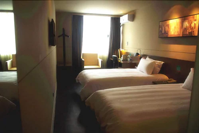 Imagen de la habitación del Hotel Jin Jiang Inn Shanghai Hongqiao Station. Foto 8