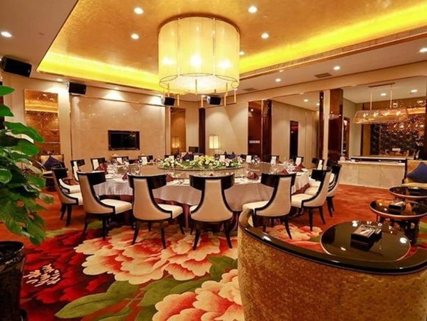 Imagen del bar/restaurante del Hotel Jin Jiang International Urumqi. Foto 6