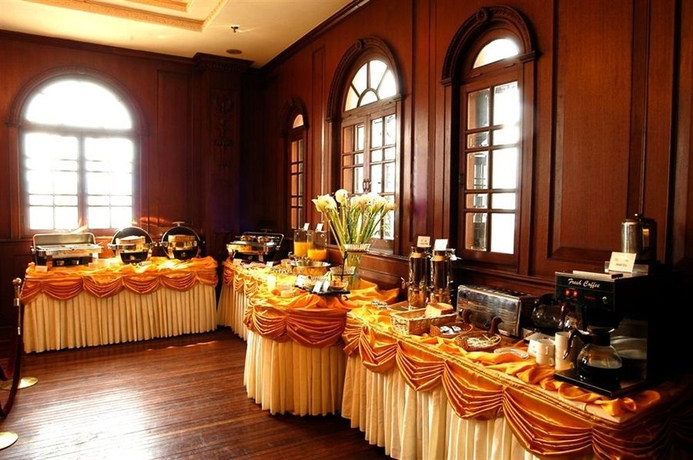 Imagen del bar/restaurante del Hotel Jin Jiang Pacific Shanghai. Foto 3