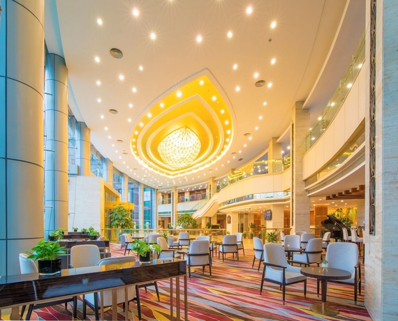 Imagen de los interiores del Hotel Jin Jiang Pine City. Foto 18