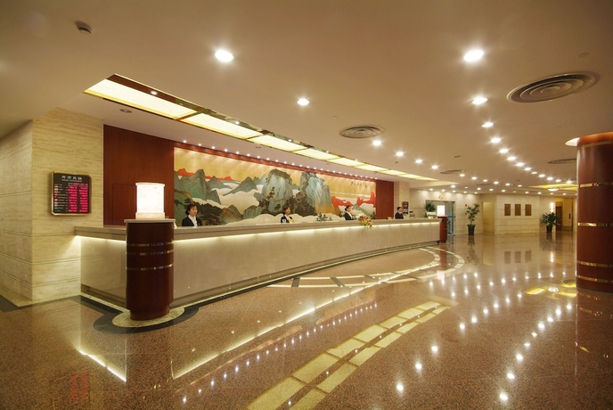 Imagen de los interiores del Hotel Jin Jiang Pine City. Foto 19