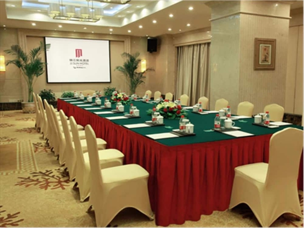 Imagen de los interiores del Hotel Jin Jiang Sun. Foto 15