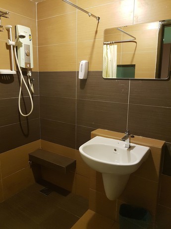 Imagen de la habitación del Hotel Jin, Puchong. Foto 1