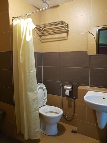 Imagen de la habitación del Hotel Jin, Puchong. Foto 16