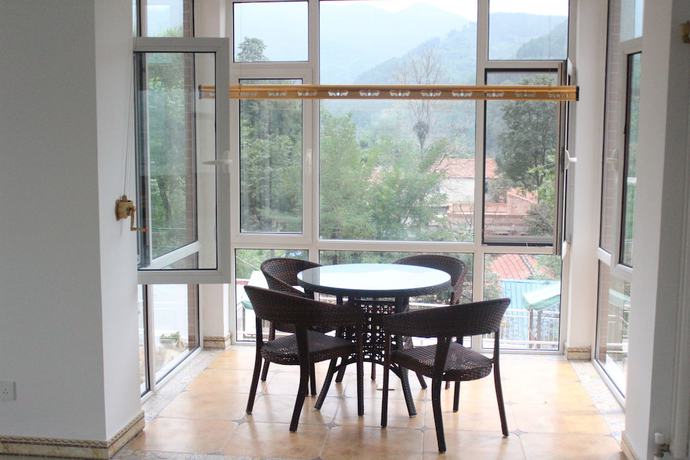 Imagen de la habitación del Hotel Jinan Banshan Linyun Resort Hotel. Foto 5