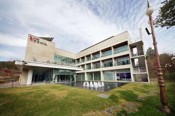 Imagen general del Hotel Jinan Red Ginseng Spavill. Foto 7