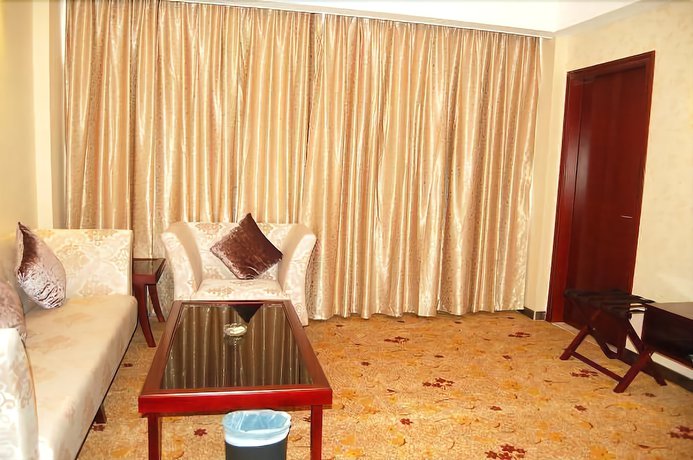 Imagen de los interiores del Hotel Jinbao Hotel Xiamen. Foto 20