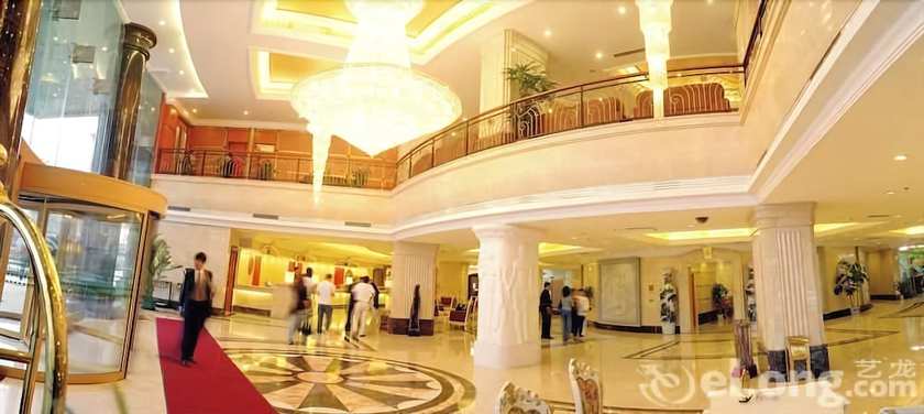 Imagen de la habitación del Hotel Jindu Crown Hotel - Jiangxi. Foto 10
