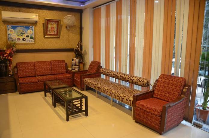 Imagen de los interiores del Hotel Jinendra Inn Jaipur. Foto 18