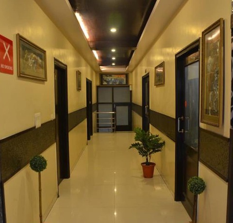 Imagen de los interiores del Hotel Jinendra Inn Jaipur. Foto 19