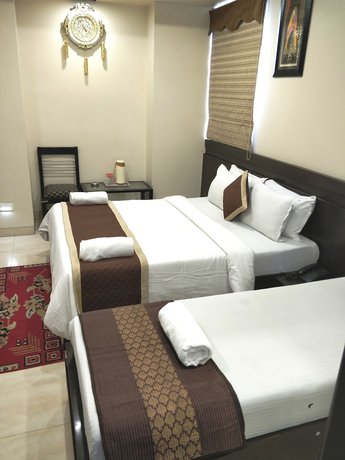 Imagen de la habitación del Hotel Jinendra Palace. Foto 14