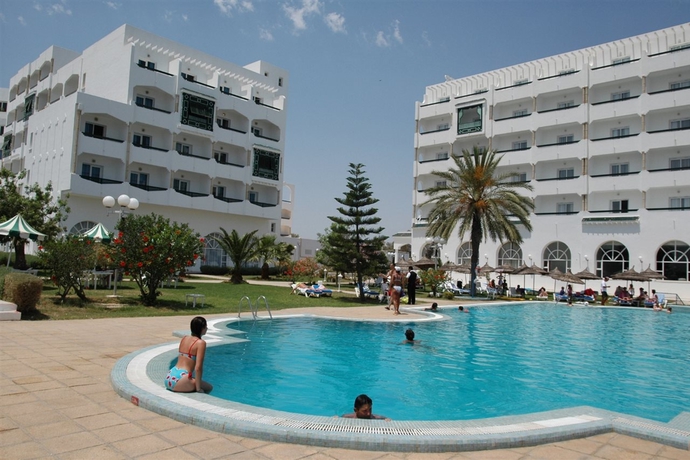 Imagen general del Hotel Jinene Beach. Foto 6