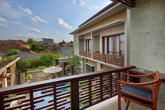 Imagen general del Hotel Jineswari Kuta. Foto 9