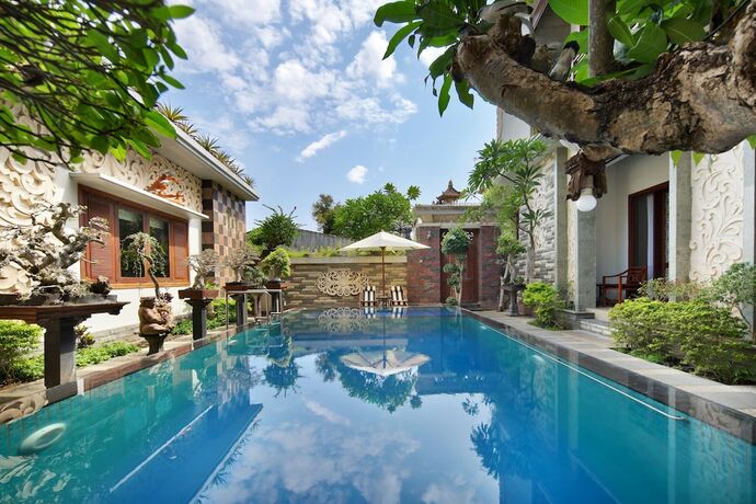 Imagen general del Hotel Jineswari Kuta. Foto 12