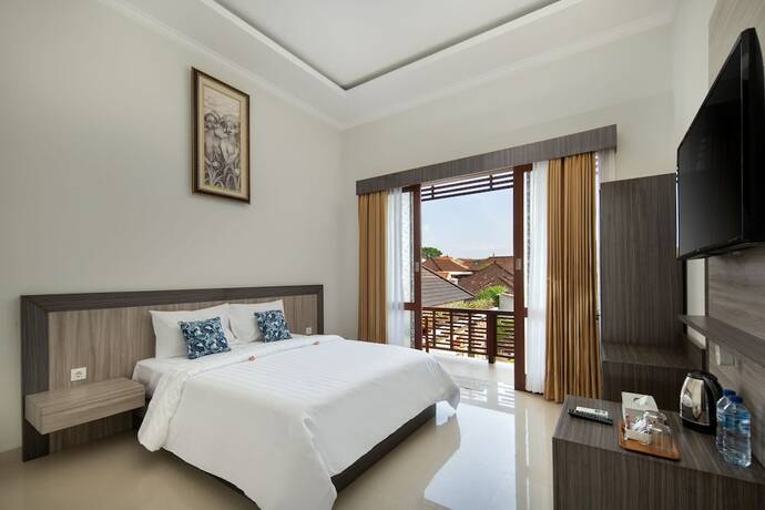 Imagen de la habitación del Hotel Jineswari Kuta. Foto 18