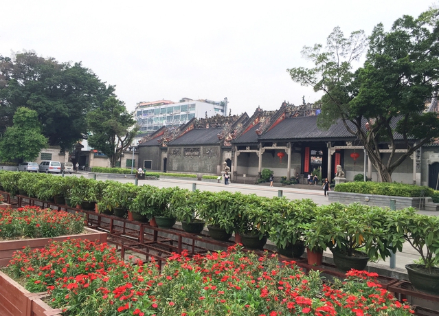 Imagen de los exteriores del Hotel Jingdu. Foto 14