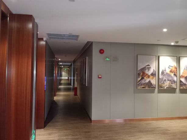 Imagen de los interiores del Hotel Jingtai Lidu. Foto 17