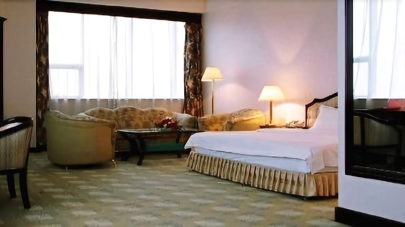 Imagen de los interiores del Hotel Jinhua International Hotel - Kunming. Foto 6