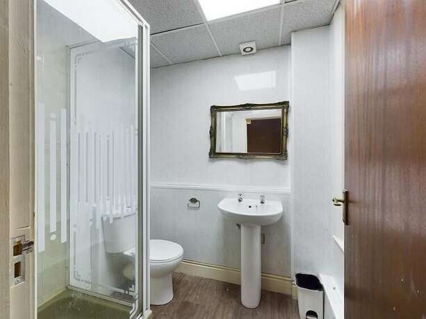 Imagen de la habitación del Hotel Jini. Foto 3