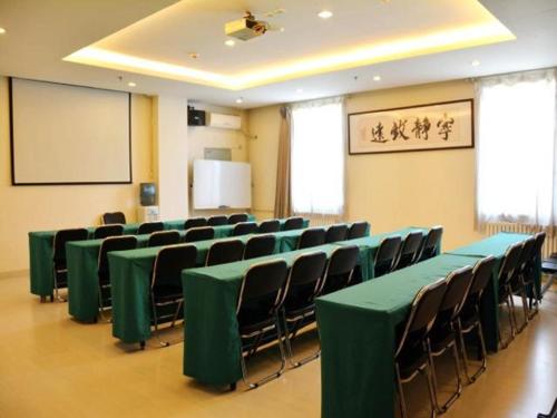 Imagen general del Hotel Jinjiang Inn Baoding Military School Square. Foto 3